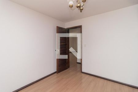 Quarto 2 de casa de condomínio para alugar com 3 quartos, 250m² em Medianeira, Porto Alegre