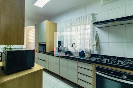 Casa para alugar com 3 quartos, 250m² em Vila Guarani (zona Sul), São Paulo