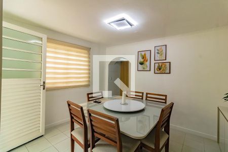 Casa para alugar com 3 quartos, 250m² em Vila Guarani (zona Sul), São Paulo