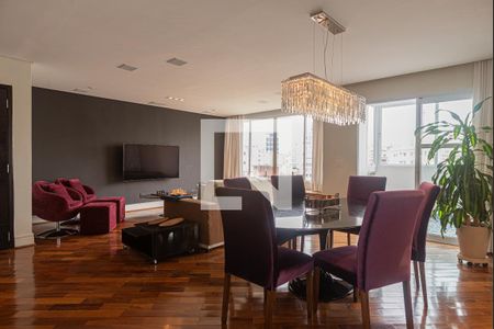 Sala de apartamento à venda com 2 quartos, 180m² em Bela Vista, São Paulo