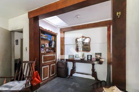 Sala de casa à venda com 4 quartos, 252m² em Caxingui, São Paulo