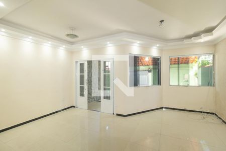 Sala de casa para alugar com 2 quartos, 204m² em Campo Grande, Rio de Janeiro