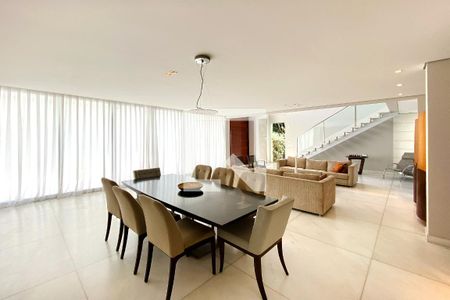 Sala de casa de condomínio para alugar com 4 quartos, 512m² em Alphaville Nova Lima, Nova Lima