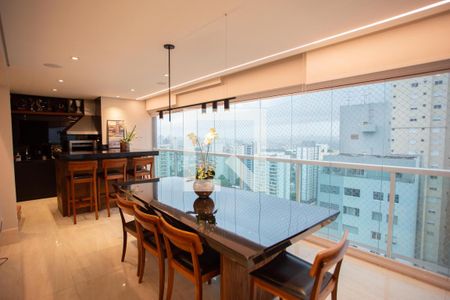 VARANDA GOURMET de apartamento à venda com 3 quartos, 184m² em Santa Teresinha, São Paulo