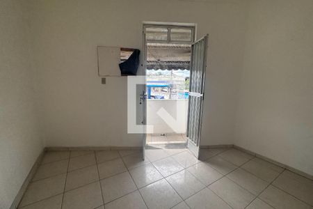 Quarto de casa para alugar com 1 quarto, 55m² em Parque Pauliceia, Duque de Caxias