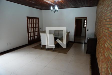 Sala de casa para alugar com 5 quartos, 468m² em Jardim Ipiranga, Americana
