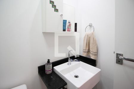 Banheiro de kitnet/studio para alugar com 1 quarto, 28m² em Vila Olímpia, São Paulo