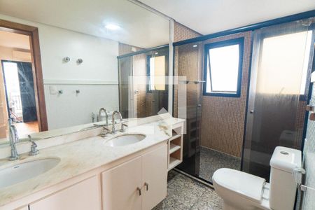 Banheiro da Suíte de apartamento à venda com 4 quartos, 290m² em Vila Mascote, São Paulo