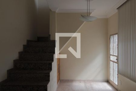 Sala de casa de condomínio à venda com 3 quartos, 93m² em Jardim Guanabara, Belo Horizonte