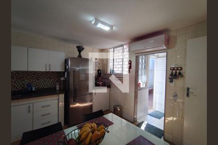 Casa à venda com 3 quartos, 270m² em Anil, Rio de Janeiro