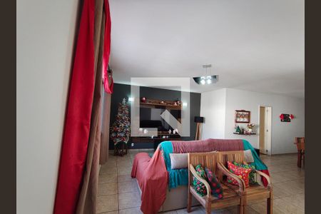Casa à venda com 3 quartos, 270m² em Anil, Rio de Janeiro