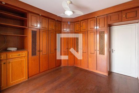 Quarto 1 suíte de casa para alugar com 4 quartos, 188m² em Vila Adelaide Perella  Ponte Grande, Guarulhos
