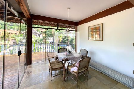 Sala de casa à venda com 5 quartos, 500m² em Mangabeiras, Belo Horizonte