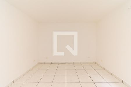 Sala/ Quarto de casa para alugar com 1 quarto, 28m² em Vila California, São Paulo