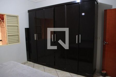 Suíte 01 de casa para alugar com 3 quartos, 180m² em Condominio Santa Rita, Goiânia