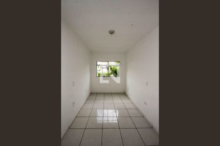 Quarto de casa para alugar com 3 quartos, 46m² em Vila California, São Paulo