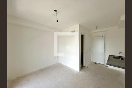 Quarto de kitnet/studio à venda com 0 quarto, 24m² em Vila Cordeiro, São Paulo