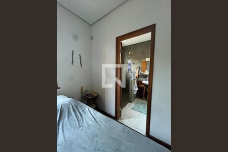 Casa à venda com 3 quartos, 190m² em Vila Ipojuca, São Paulo