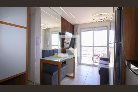 Sala/Cozinha de apartamento para alugar com 2 quartos, 34m² em Parque Sao Rafael, São Paulo