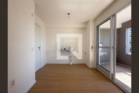 Sala e cozinha de apartamento à venda com 2 quartos, 35m² em Vila Santo Estefano, São Paulo