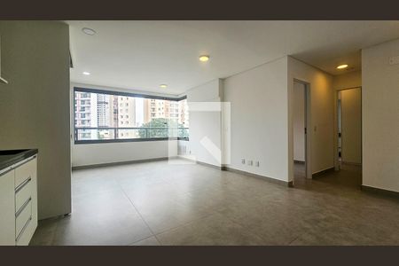 Sala, Cozinha e área de serviço de apartamento para alugar com 2 quartos, 62m² em Vila Azevedo, São Paulo