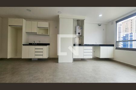 Sala, Cozinha e área de serviço de apartamento para alugar com 2 quartos, 62m² em Vila Azevedo, São Paulo