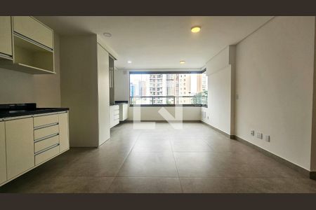 Sala, Cozinha e área de serviço de apartamento para alugar com 2 quartos, 62m² em Vila Azevedo, São Paulo