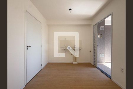 Sala e cozinha de apartamento à venda com 2 quartos, 29m² em Vila Santo Estefano, São Paulo