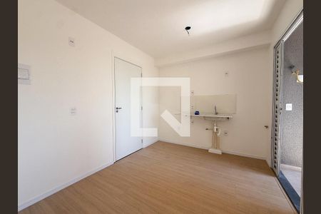 Sala e cozinha de apartamento à venda com 2 quartos, 29m² em Vila Santo Estefano, São Paulo