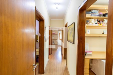 Corredor de apartamento à venda com 3 quartos, 93m² em Menino Deus, Porto Alegre