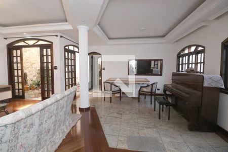 Sala de casa para alugar com 3 quartos, 286m² em Vila Homero Thon, Santo André