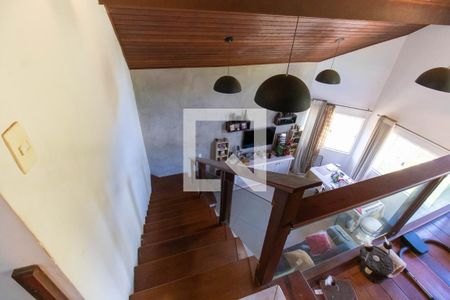 Escada  de casa à venda com 2 quartos, 485m² em Engenho do Mato, Niterói