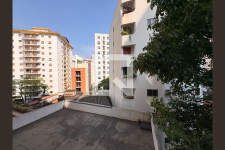 Vista da sala  de apartamento para alugar com 3 quartos, 103m² em Vila Bastos, Santo André