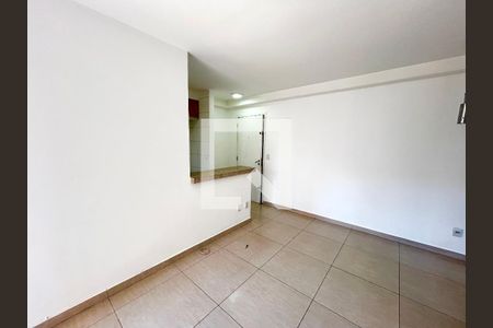 Sala de apartamento para alugar com 2 quartos, 51m² em Vila Augusta, Guarulhos