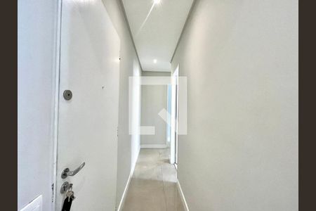 Corredor de apartamento para alugar com 2 quartos, 60m² em Vila Mascote, São Paulo