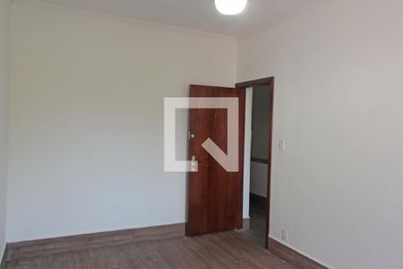 Quarto 1 de casa para alugar com 2 quartos, 140m² em Gonzaga, Santos