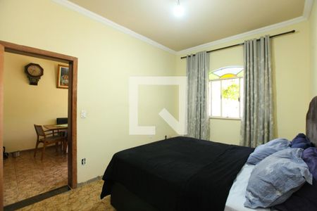 Quarto de casa à venda com 3 quartos, 360m² em Milionários, Belo Horizonte