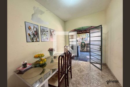 Casa à venda com 6 quartos, 278m² em Estrela do Oriente, Belo Horizonte