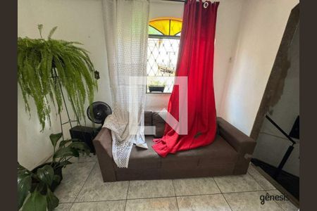 Casa à venda com 4 quartos, 200m² em Betânia, Belo Horizonte