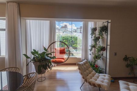 Sala de apartamento à venda com 3 quartos, 96m² em Grajaú, Belo Horizonte