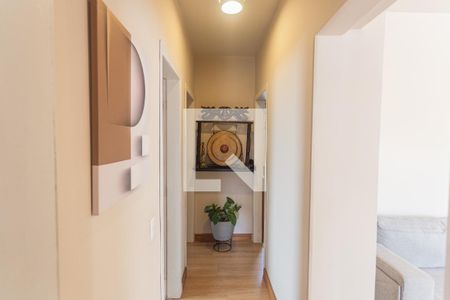 Corredor de apartamento à venda com 3 quartos, 96m² em Grajaú, Belo Horizonte