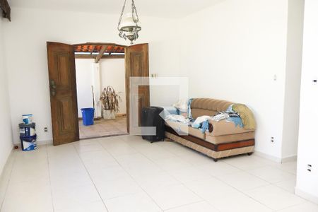 Casa para alugar com 5 quartos, 390m² em Stiep, Salvador