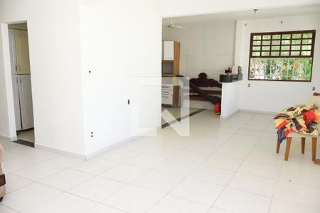 Casa para alugar com 5 quartos, 390m² em Stiep, Salvador