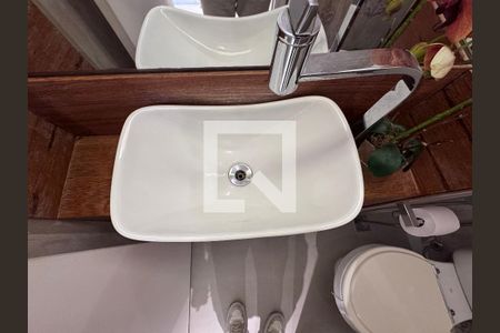 Lavabo de apartamento para alugar com 3 quartos, 92m² em Recreio dos Bandeirantes, Rio de Janeiro