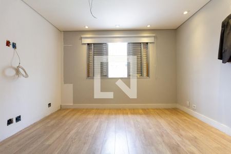 Quarto 1 de casa para alugar com 3 quartos, 250m² em Vila Gomes Cardim, São Paulo