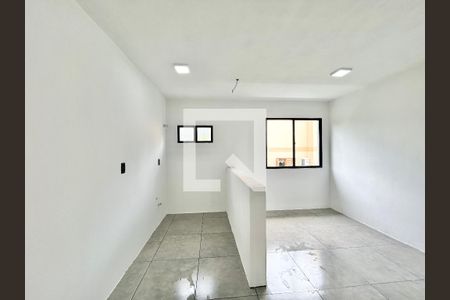 Sala - Cozinha de apartamento para alugar com 2 quartos, 29m² em Rondônia, Novo Hamburgo