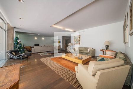 Casa à venda com 4 quartos, 682m² em Santo Amaro, São Paulo