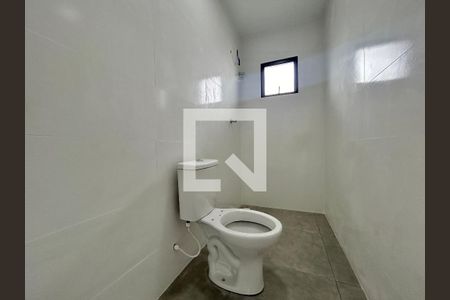 Banheiro de apartamento para alugar com 1 quarto, 29m² em Rondônia, Novo Hamburgo
