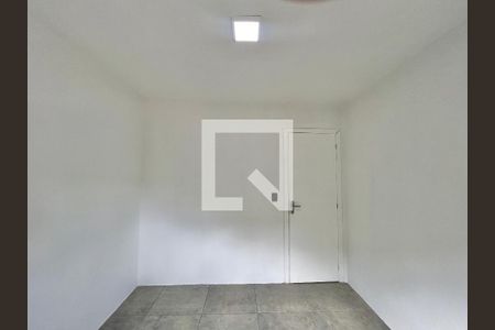 Quarto de apartamento para alugar com 1 quarto, 29m² em Rondônia, Novo Hamburgo