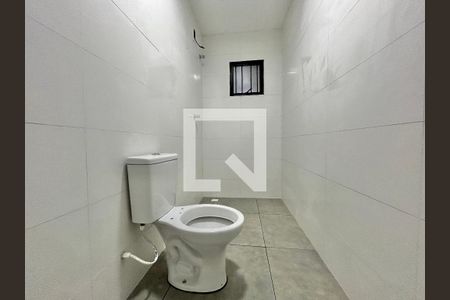 Banheiro de apartamento para alugar com 1 quarto, 41m² em Rondônia, Novo Hamburgo